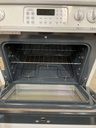 Frigidaire Used Electric Stove 220volts (40/50 AMP) 30inches {4 prong} (White) 