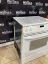 Frigidaire Used Electric Stove 220volts (40/50 AMP) 30inches {4 prong} (White) 