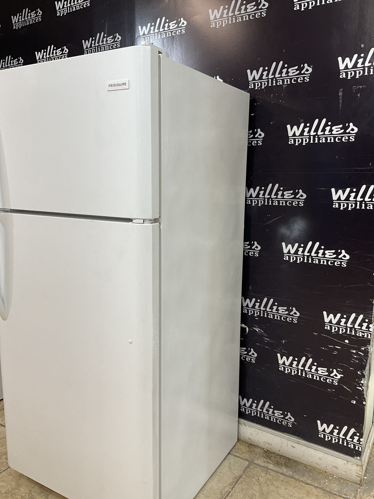 Frigidaire Used Refrigerator Top and Bottom 30x66 (White) 
