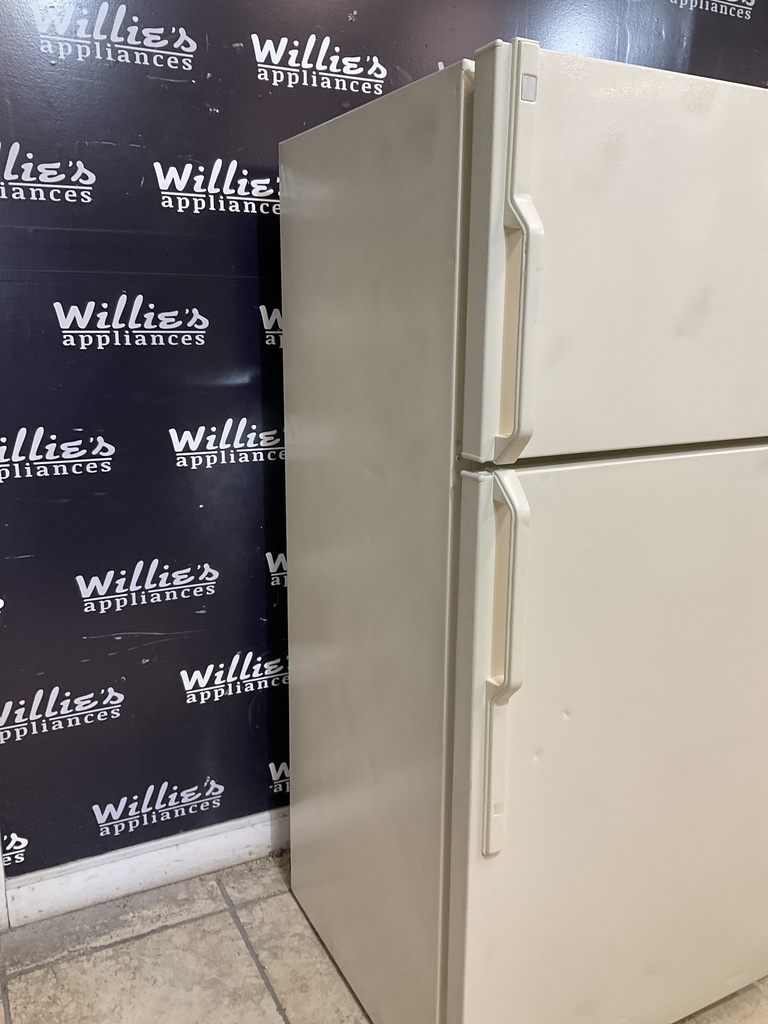 Ge Used Refrigerator Top and Bottom 28x61 1/2” (Bisque) 