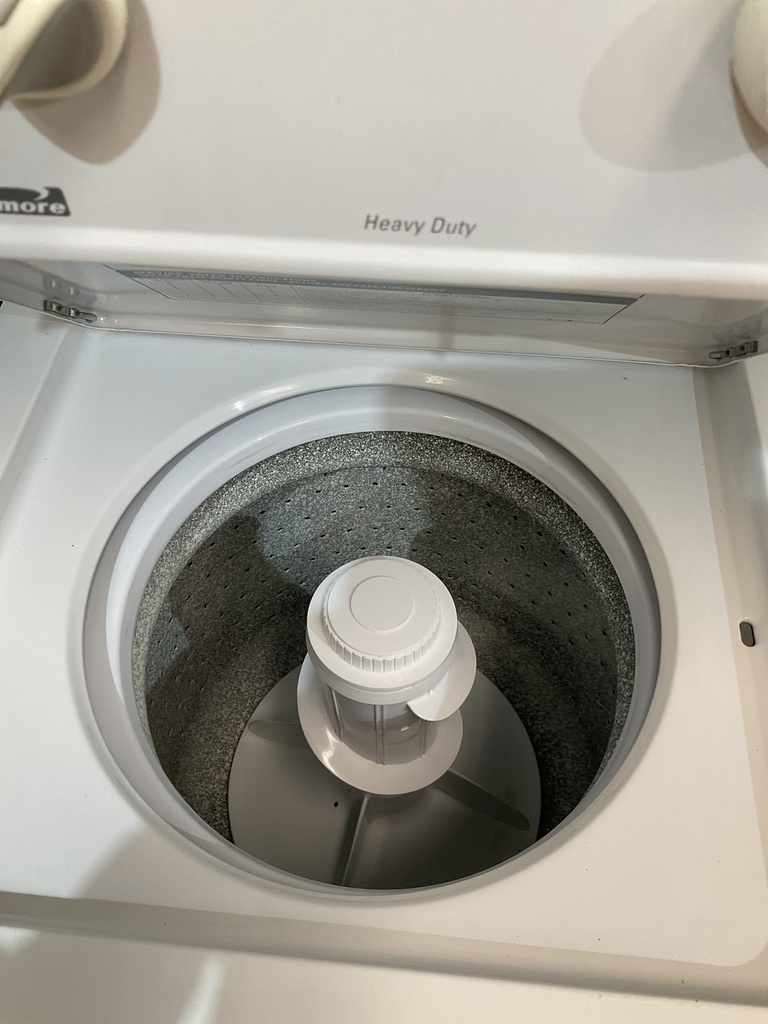Kenmore Used Electric Unit Stackable 220volts (30 AMP) 24x71 {4 prong} (White) 