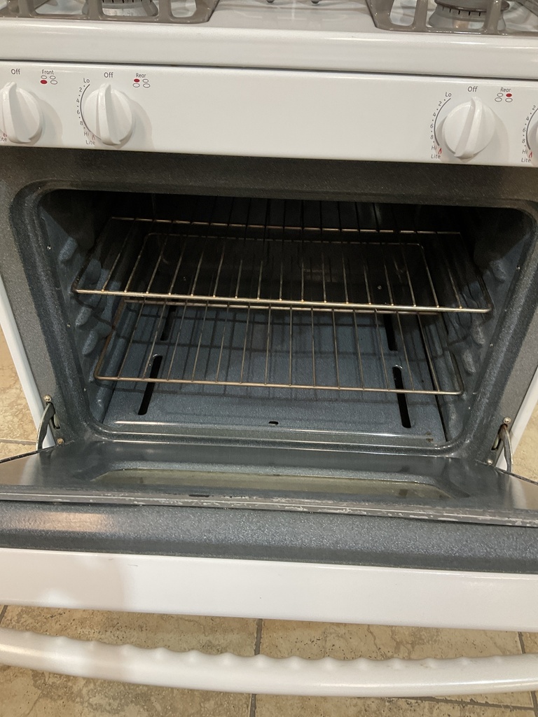 Ge Used Gas Propane Stove 30inches (White) 