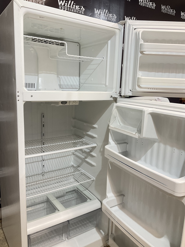 Ge Used Refrigerator Top and Bottom 28x67 (White) 
