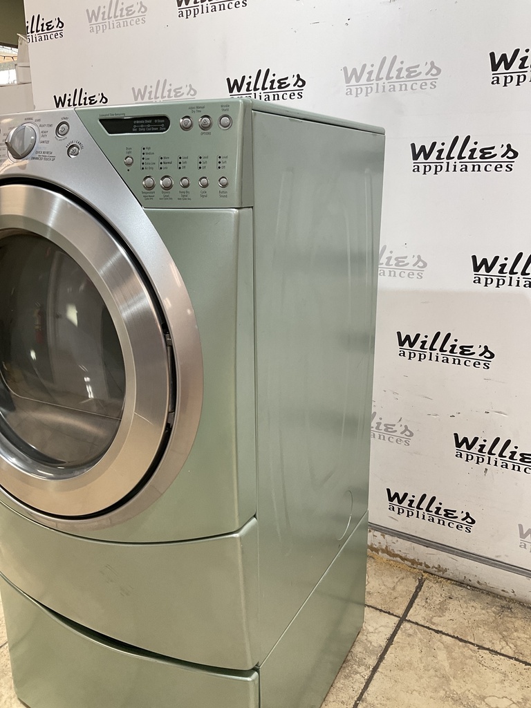 Whirlpool Used Electric Dryer 220volts (30 AMP) 27inches {3 prong} (Turquoise) 