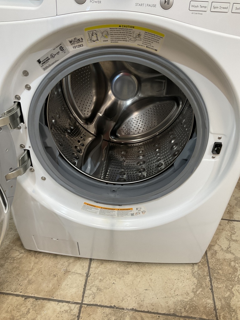 Kenmore Used Washer Front-load 27inches (White) 