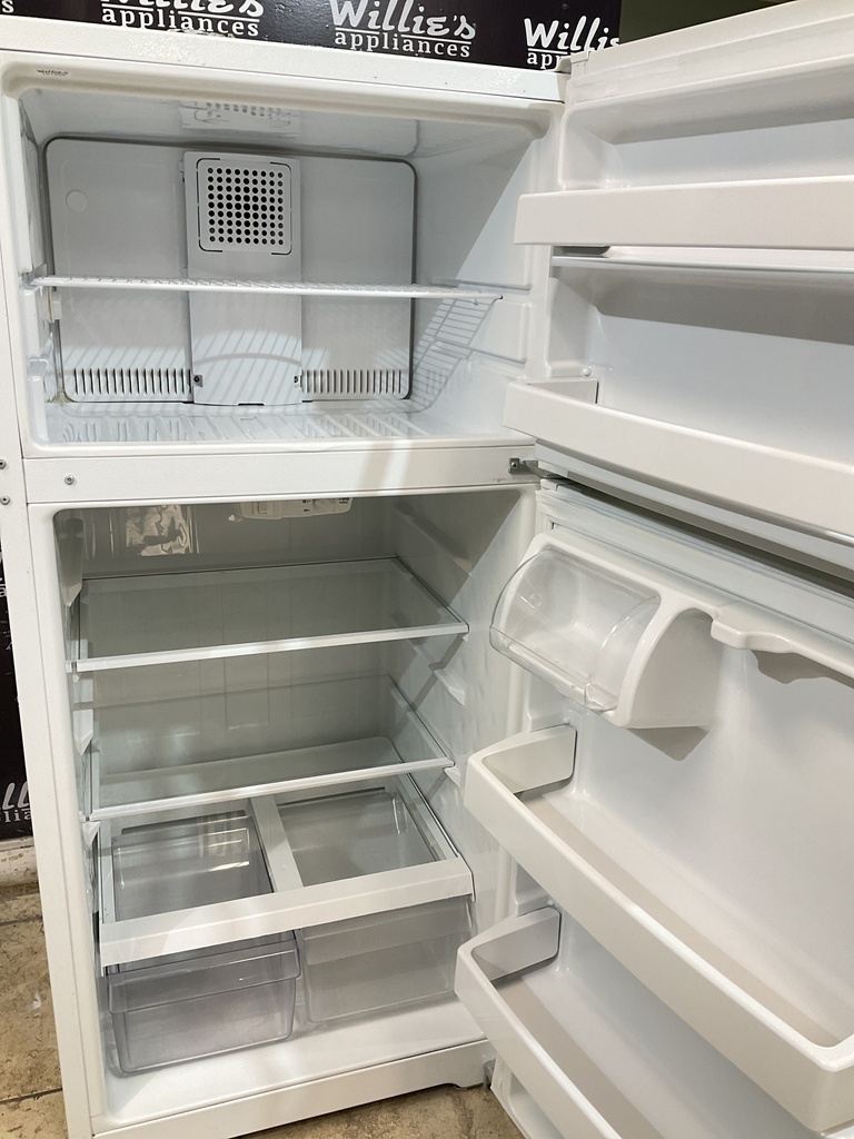 Ge Used Refrigerator Top and Bottom 28x61 1/2” (White) 