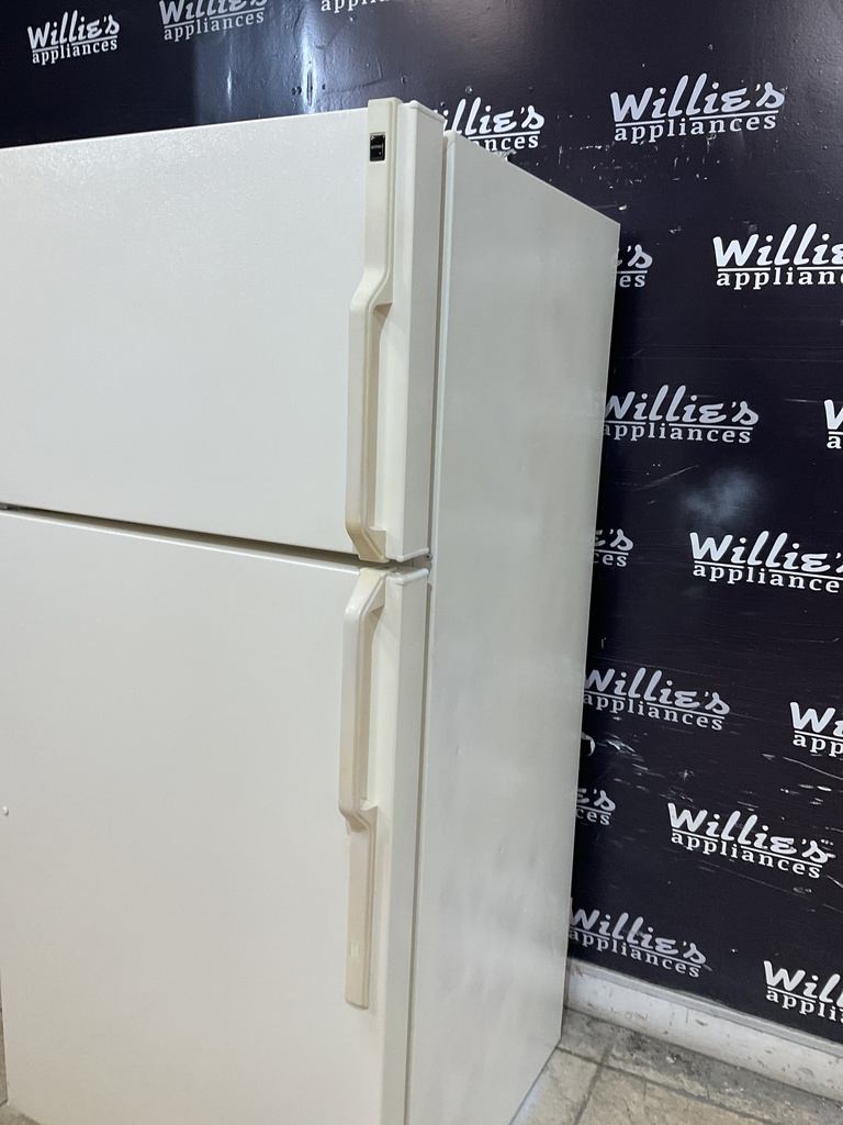 Ge Used Refrigerator Top and Bottom 28x62 (Bisque) 