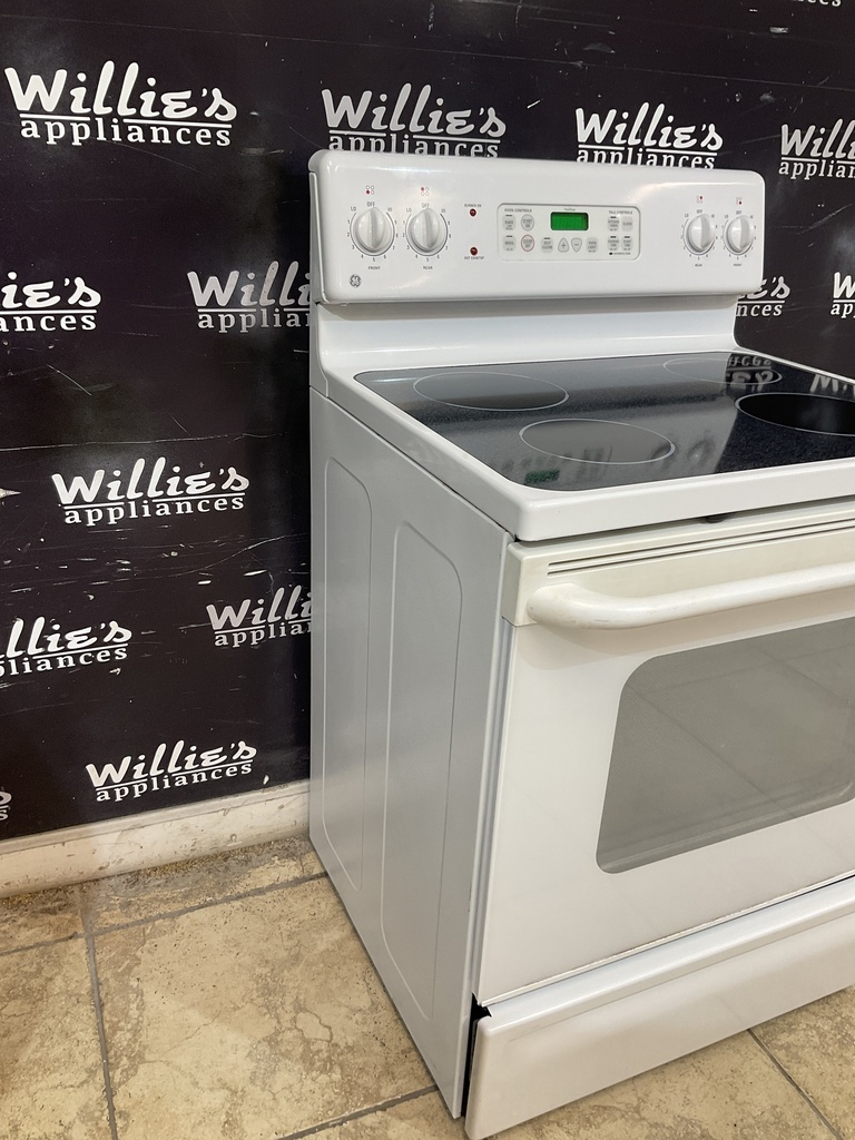 Ge Used Electric Stove 220volts (40/50 AMP) 30inches {no cord} (White) 