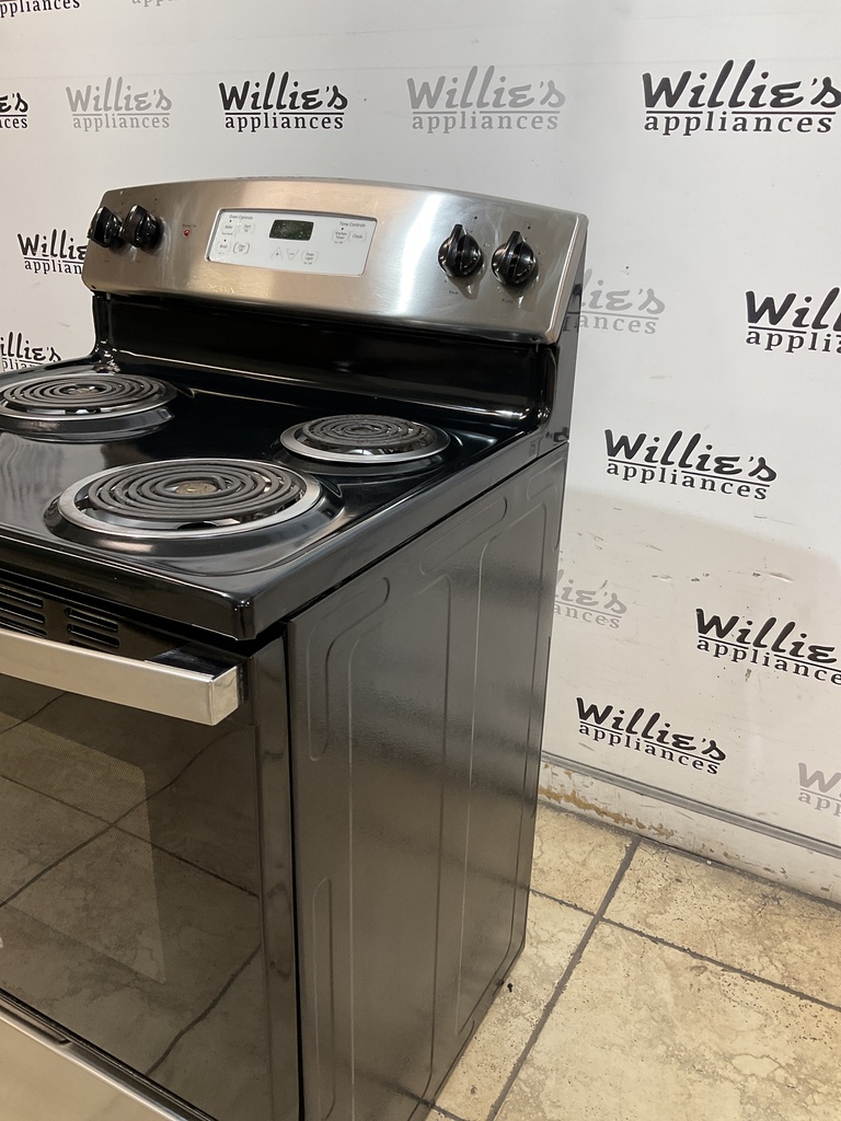 Ge Used Electric Stove 220volts (40/50 AMP) 30inches {4 prong} (Stainless steel) 
