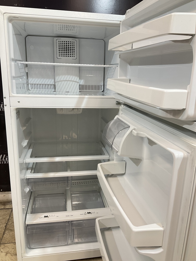 Ge Used Refrigerator Top and Bottom 28x64 (White) 