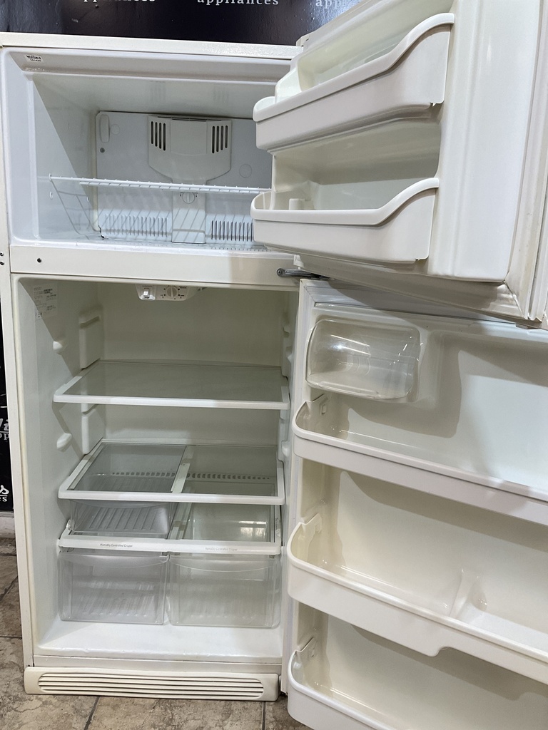 Frigidaire Used Refrigerator Top and Bottom 30x66 (White) 