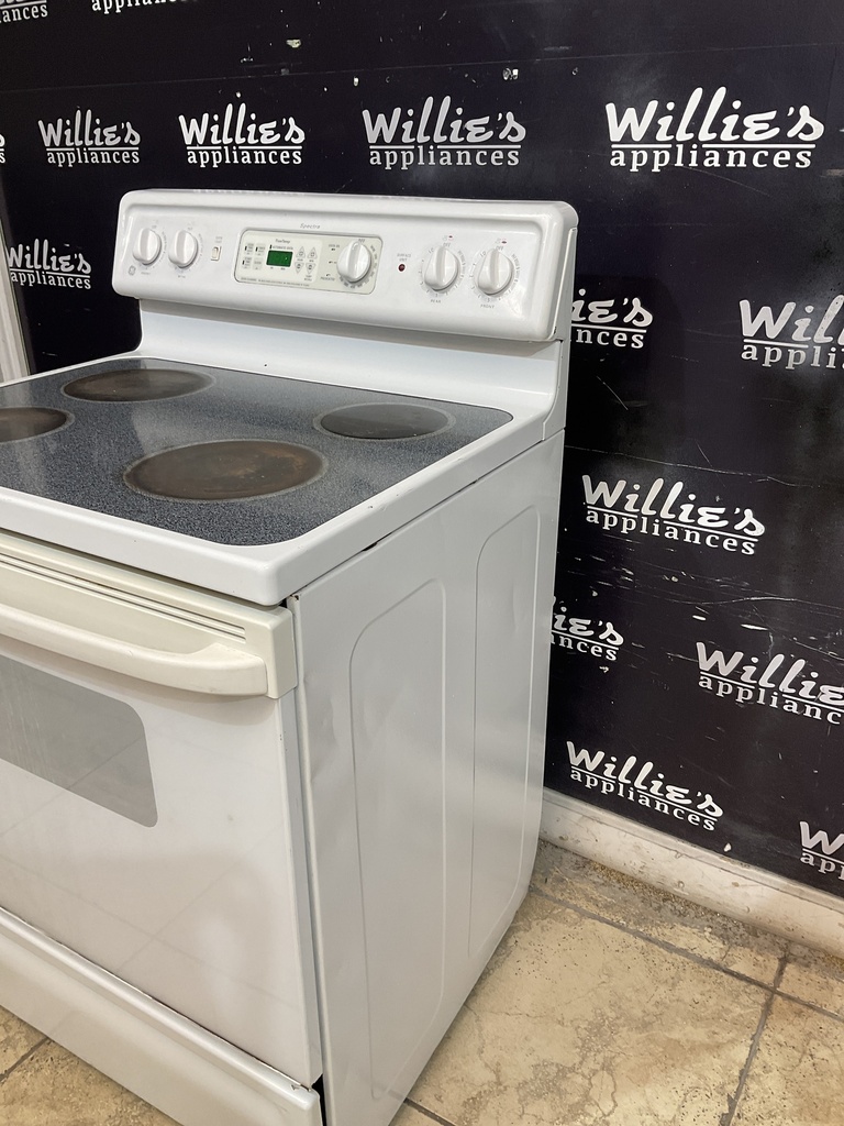 Ge Used Electric Stove 220volts (40/50 AMP) 30inches {no cord} (White) 