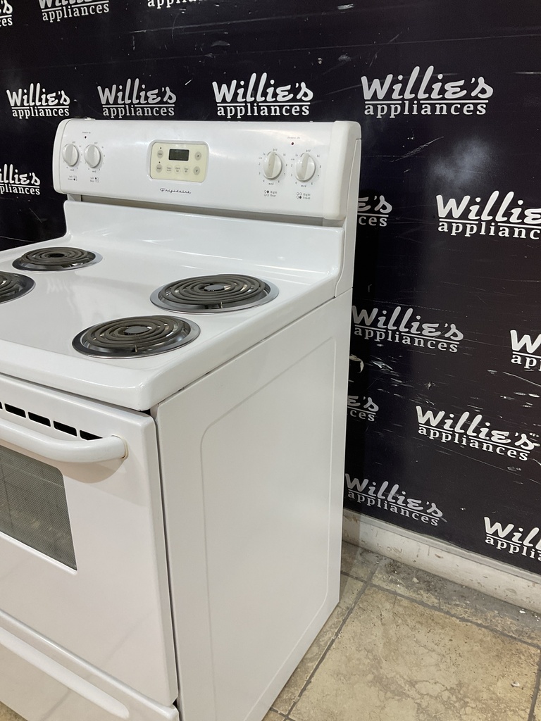 Frigidaire Used Electric Stove 220volts (40/50 AMP) 30inches {no cord} (White) 