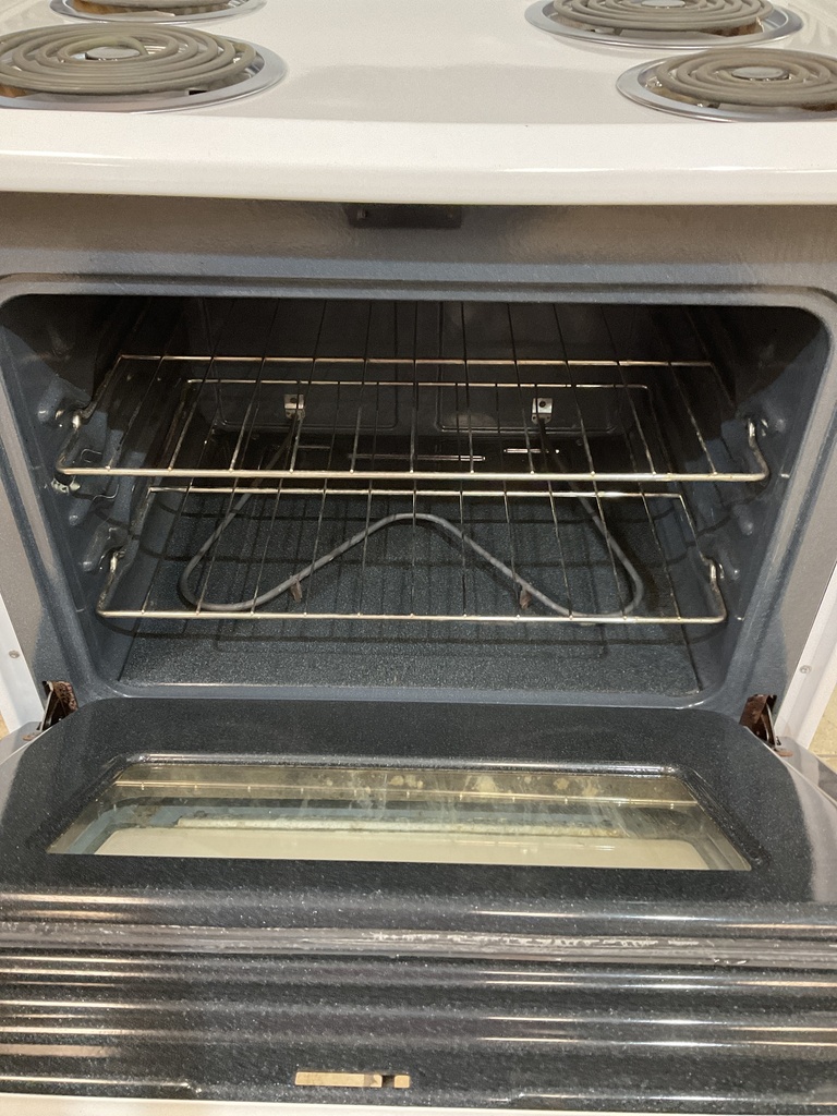 Frigidaire Used Electric Stove 220volts (40/50 AMP) 30inches {no cord} (White) 