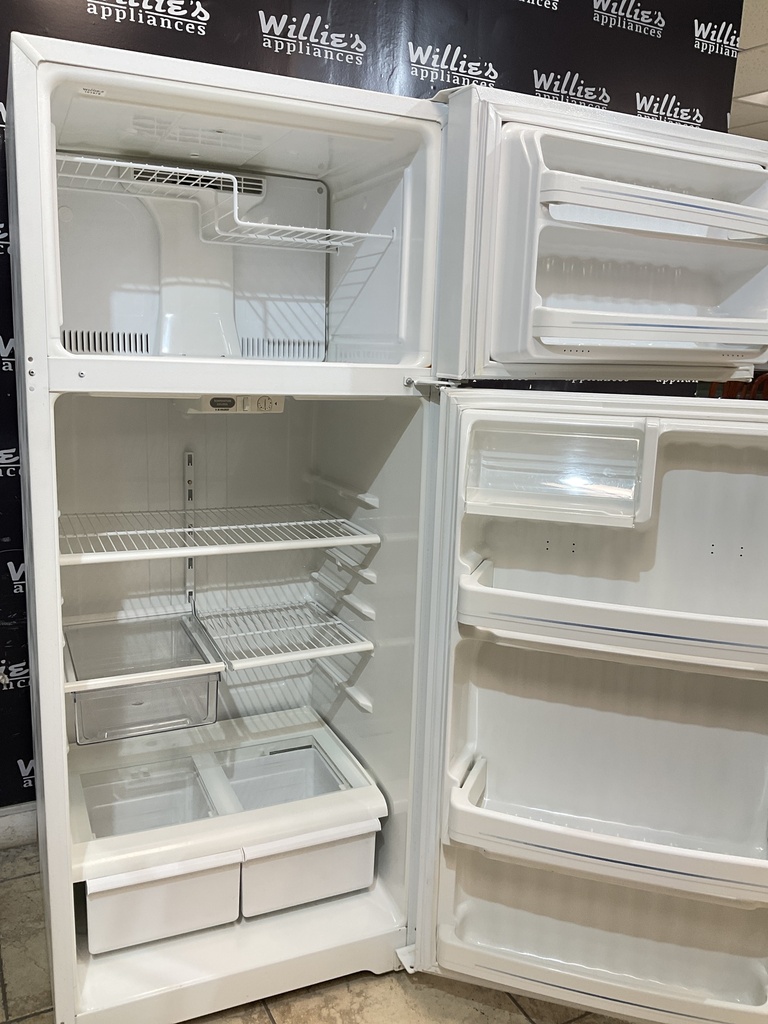Ge Used Refrigerator Top and Bottom 28x67 (White) 