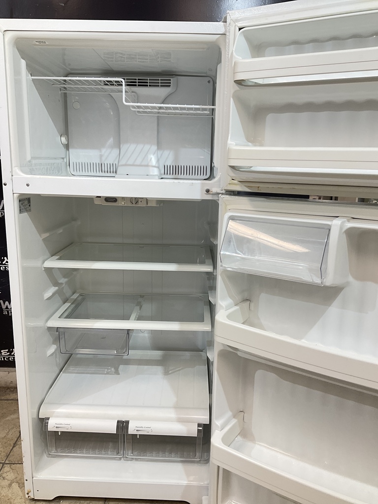Ge Used Refrigerator Top and Bottom 28x64 1/2” (White) 
