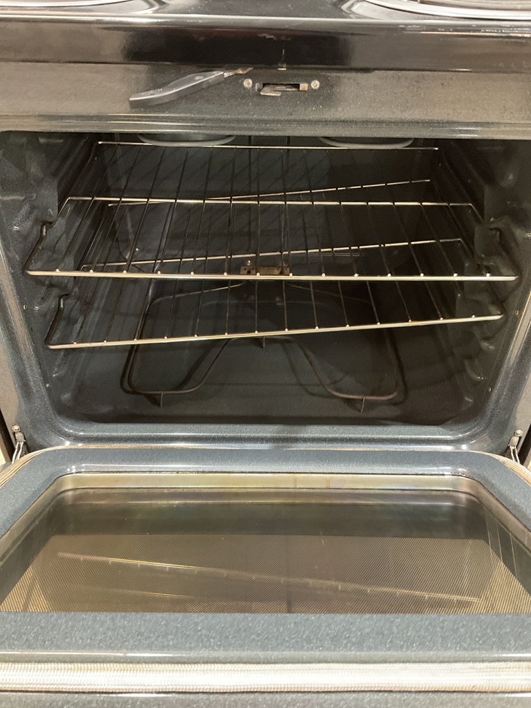 Ge Used Electric Stove 220volts (40/50 AMP) 30inches {4 prong} (Stainless steel) 