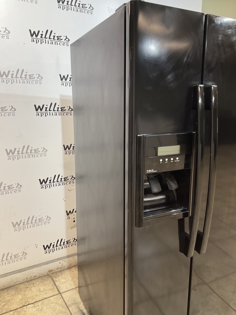 Whirlpool Used Refrigerator Side by Side 33x66 (Black) 