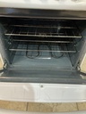 Hotpoint Used Electric Stove 220 volts (40/50 AMP) 24inches {no cord} (White) 