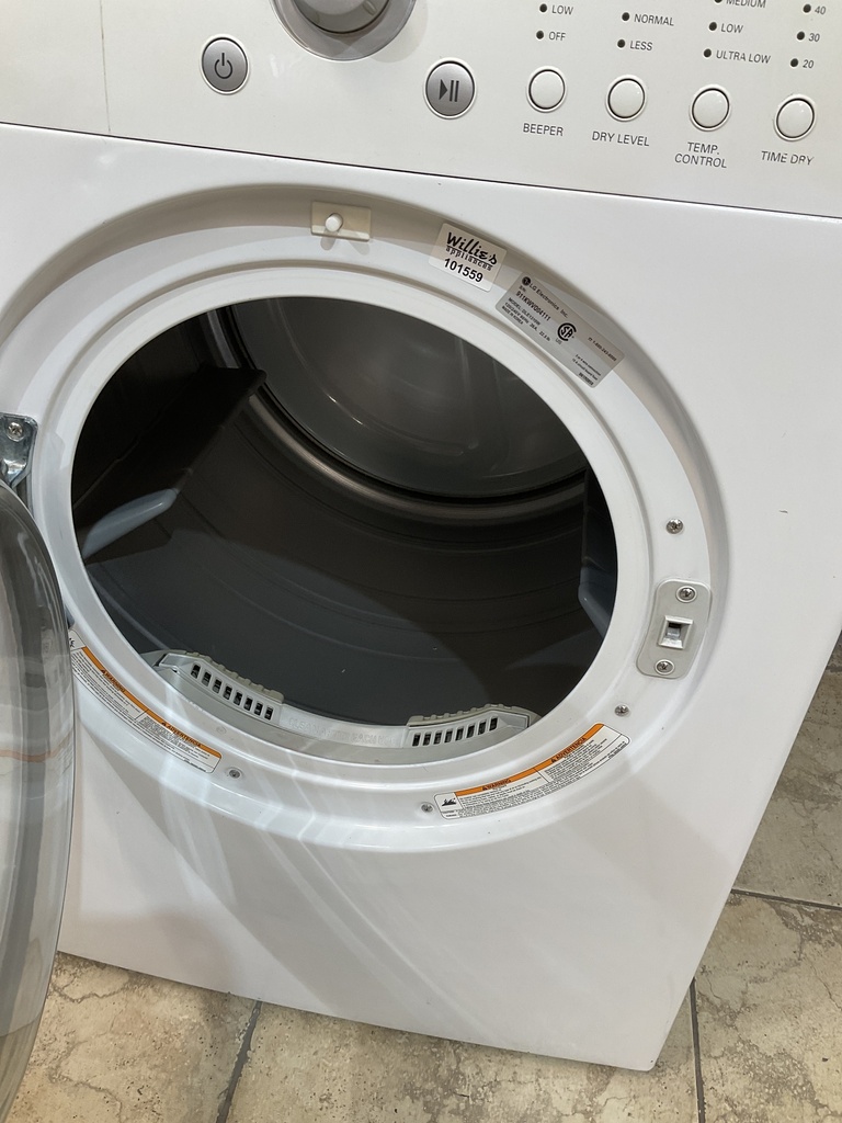Lg Used Electric Dryer 220volts (30 AMP) 27inches {3 prong} (White) 