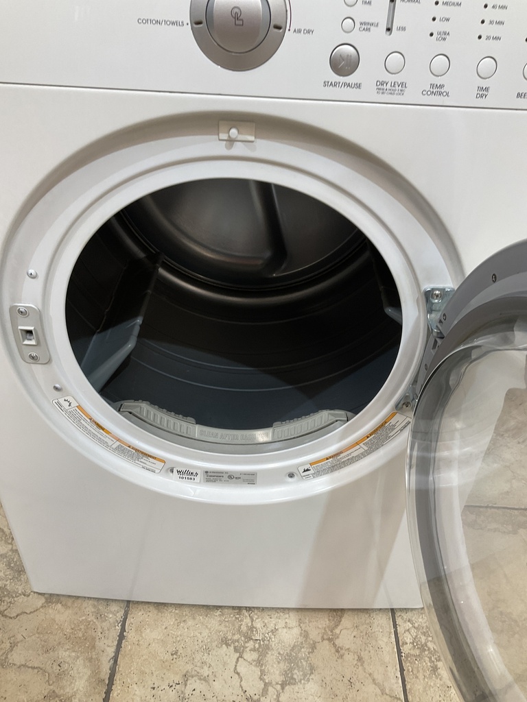 Lg Used Electric Dryer 220volts (30 AMP) 27inches {3 prong} (White) 