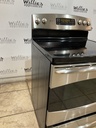 Ge Used Electric Stove 220volts (40/50 AMP) 30inches {3 prong} (Stainless steel) 