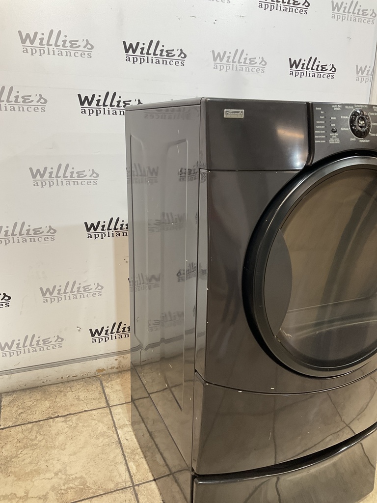 Kenmore Used Electric Dryer 220volts (30 AMP) 27inches {3 prong} (Black)