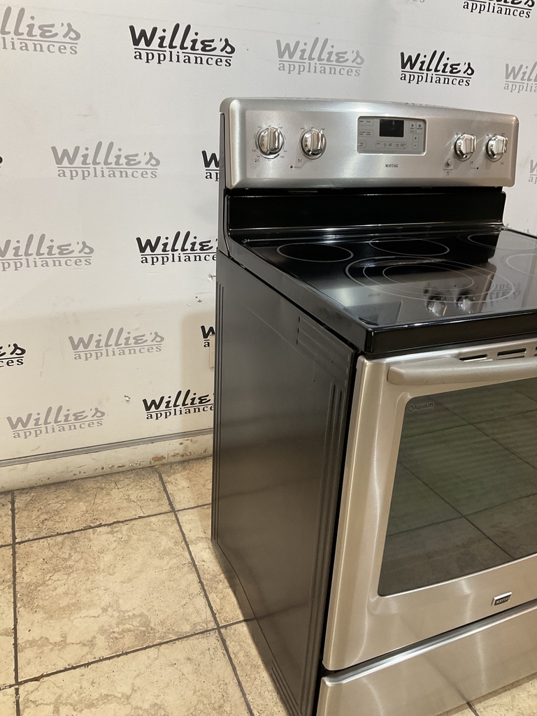 Maytag Used Electric Stove 220volts (40/50 AMP) 30inches {3 prong} (Stainless steel) 