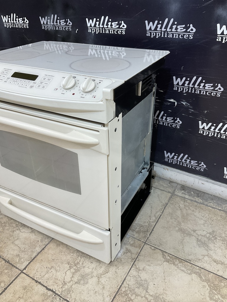 Ge Used Electric Stove 220volts (40/50 AMP) 30inches {3 prong} (Bisque) 
