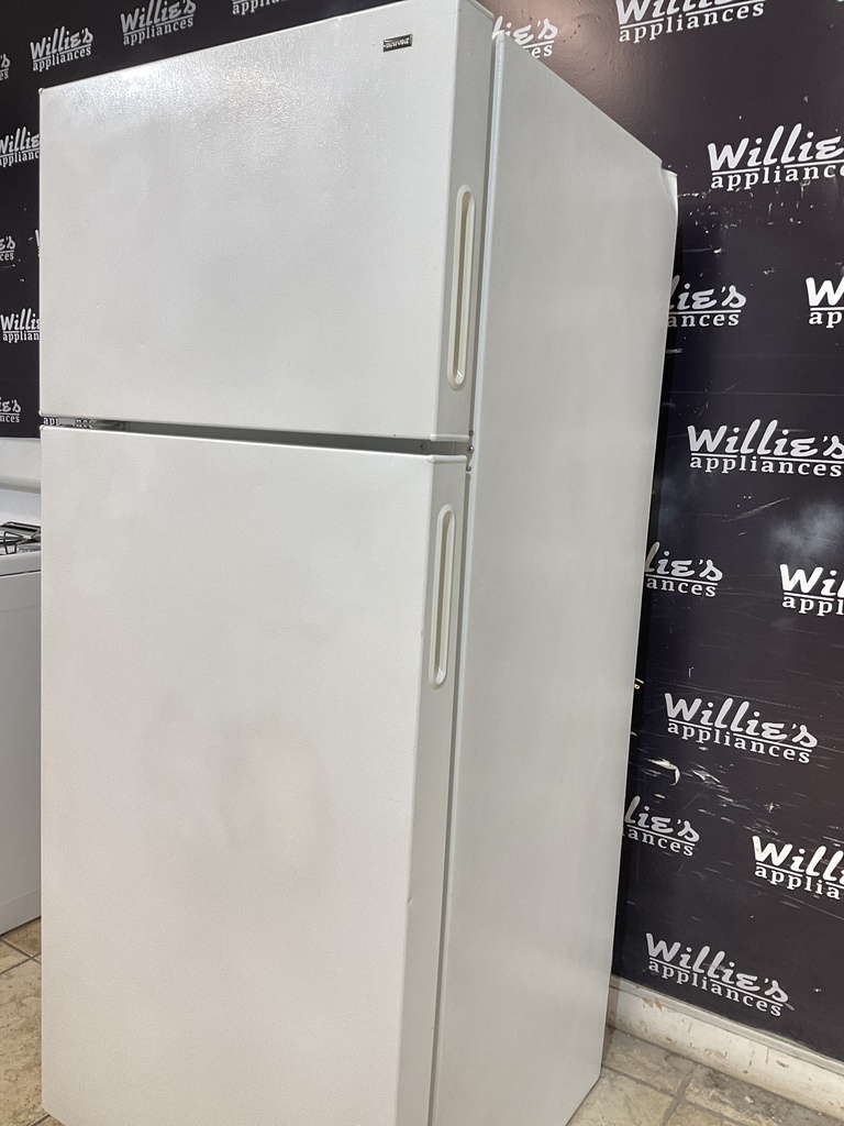 Hotpoint Used Refrigerator Top and Bottom 28x67 (White) 