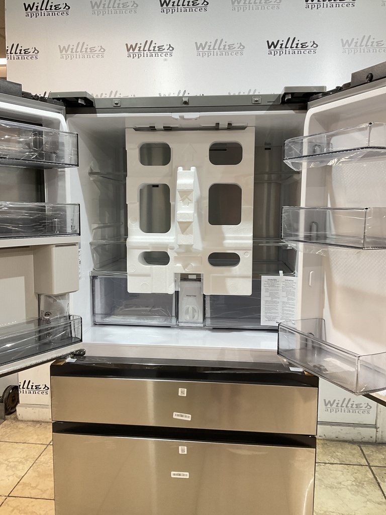 Samsung New Open Box Refrigerator French Door Family Hub+ 36x70 (Black Stainless Steel) 