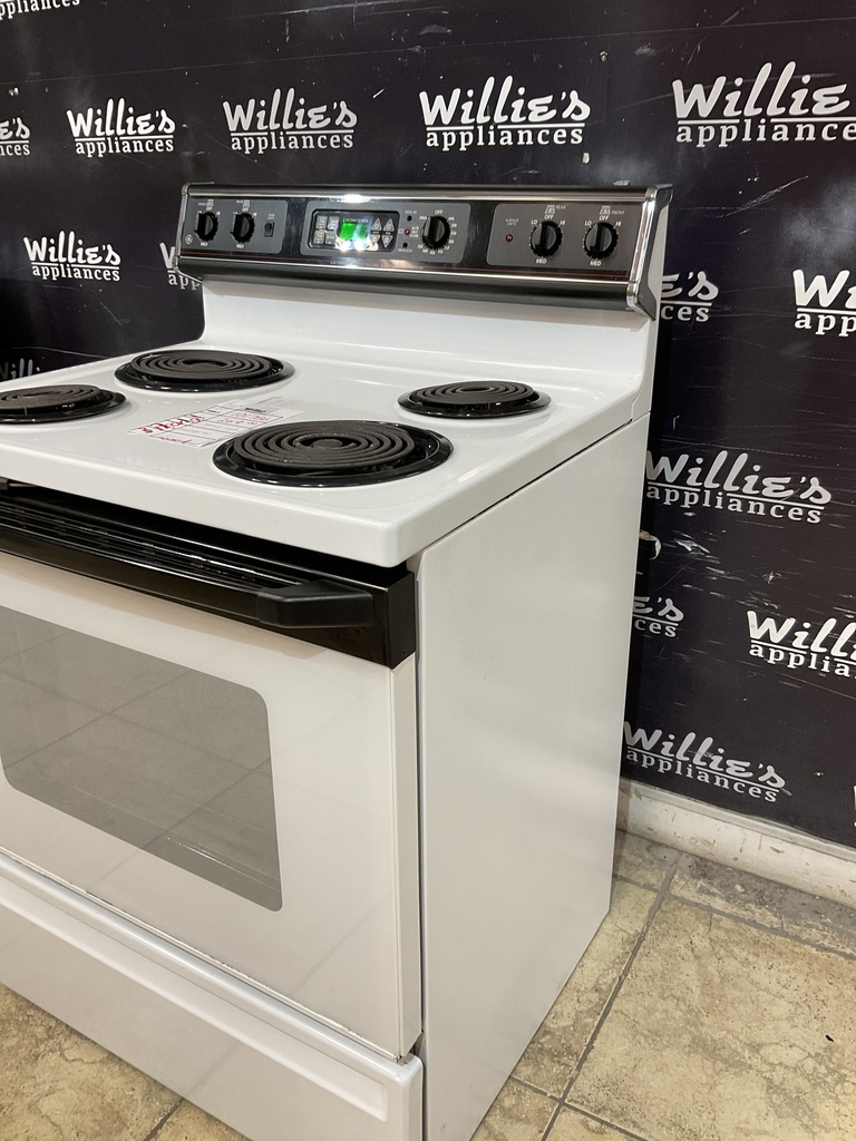 Ge Used Electric Stove 220volt (40/50 AMP) 30inches {3 prong} (White/Black) 