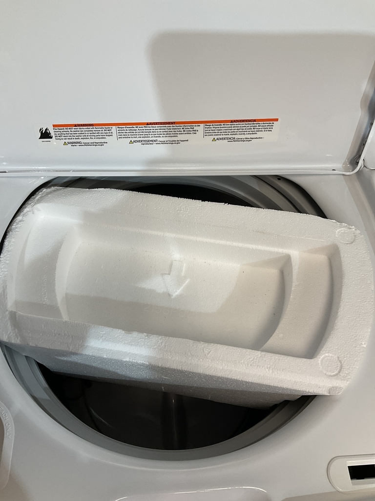 Hotpoint New Open Box Natural Gas Set Washer/Dryer 27inches (White) 