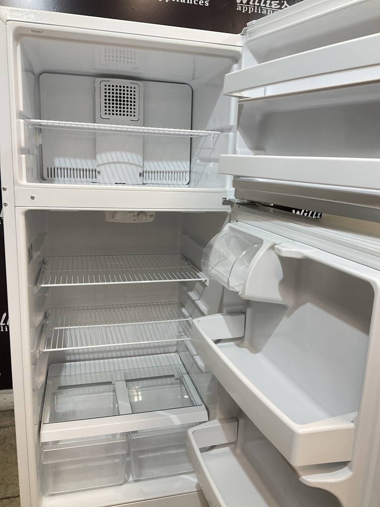 Ge Used Refrigerator Top and Bottom 28x64 1/2” (White) 