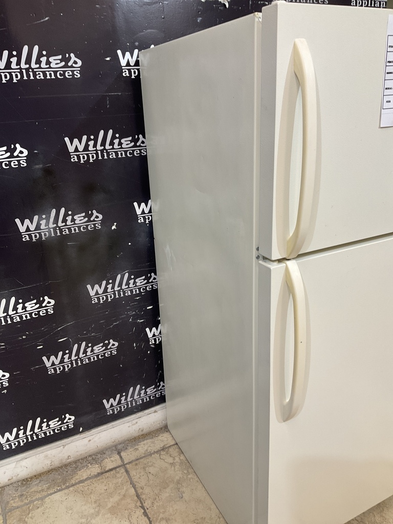 Frigidaire Used Refrigerator Top And Bottom 28 x 59 1/2 (Bisque) 