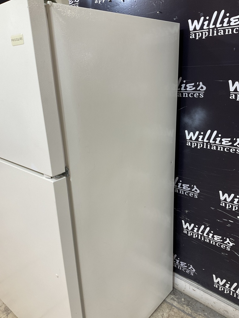 Frigidaire Used Refrigerator Top And Bottom 28 x 59 1/2 (Bisque) 