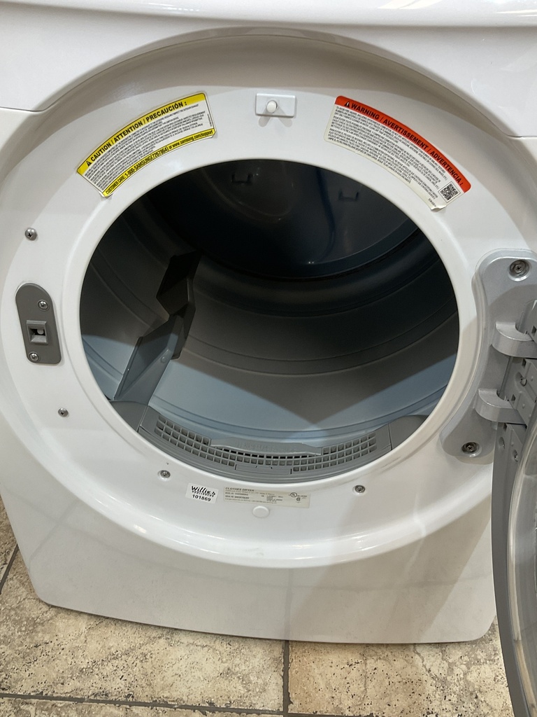 Samsung Used Electric Dryer 220volts (30 AMP) 27inches {3 prong} (White) 