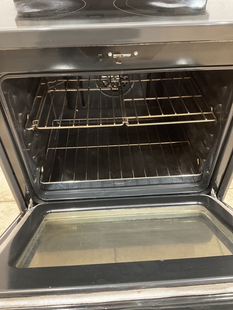 Ge Used Electric Stove 220volts (40/50 AMP) 30inches {no cord} (Stainless steel) 