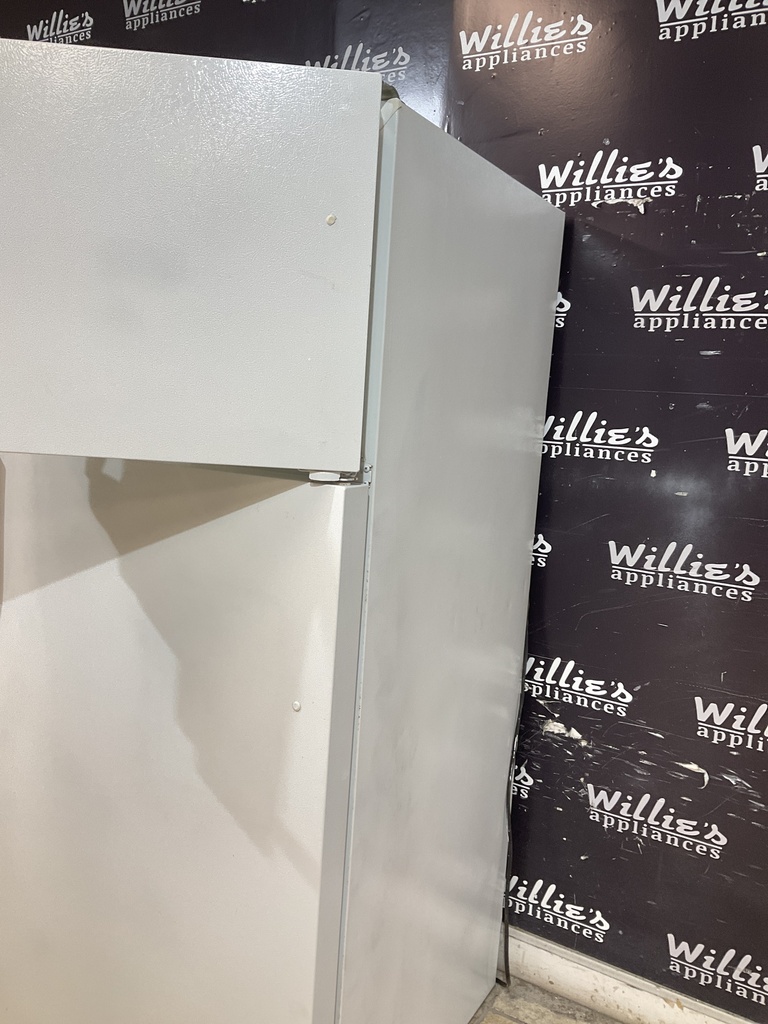Kenmore Used Refrigerator Top and Bottom 30x66 (White)