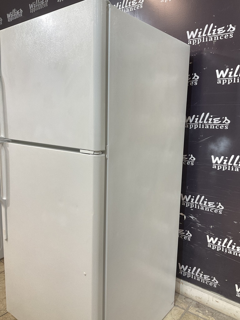 Ge Used Refrigerator Top and Bottom 30x67 (White) 