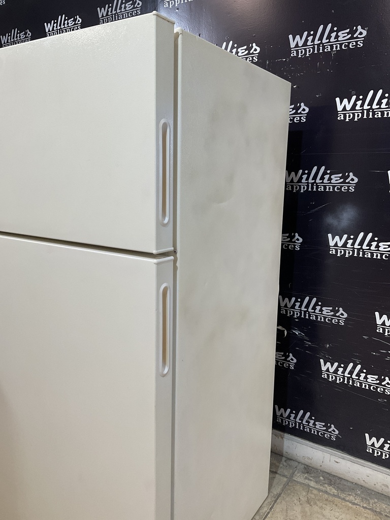Ge Used Refrigerator Top and Bottom 28x61 1/2” (Bisque) 