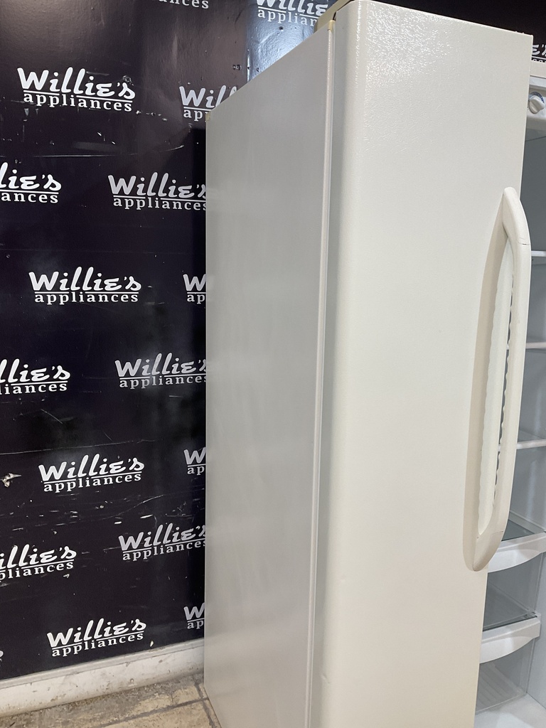 Ge Used Refrigerator Side by Side 34x67 1/2’ (Bisque) 