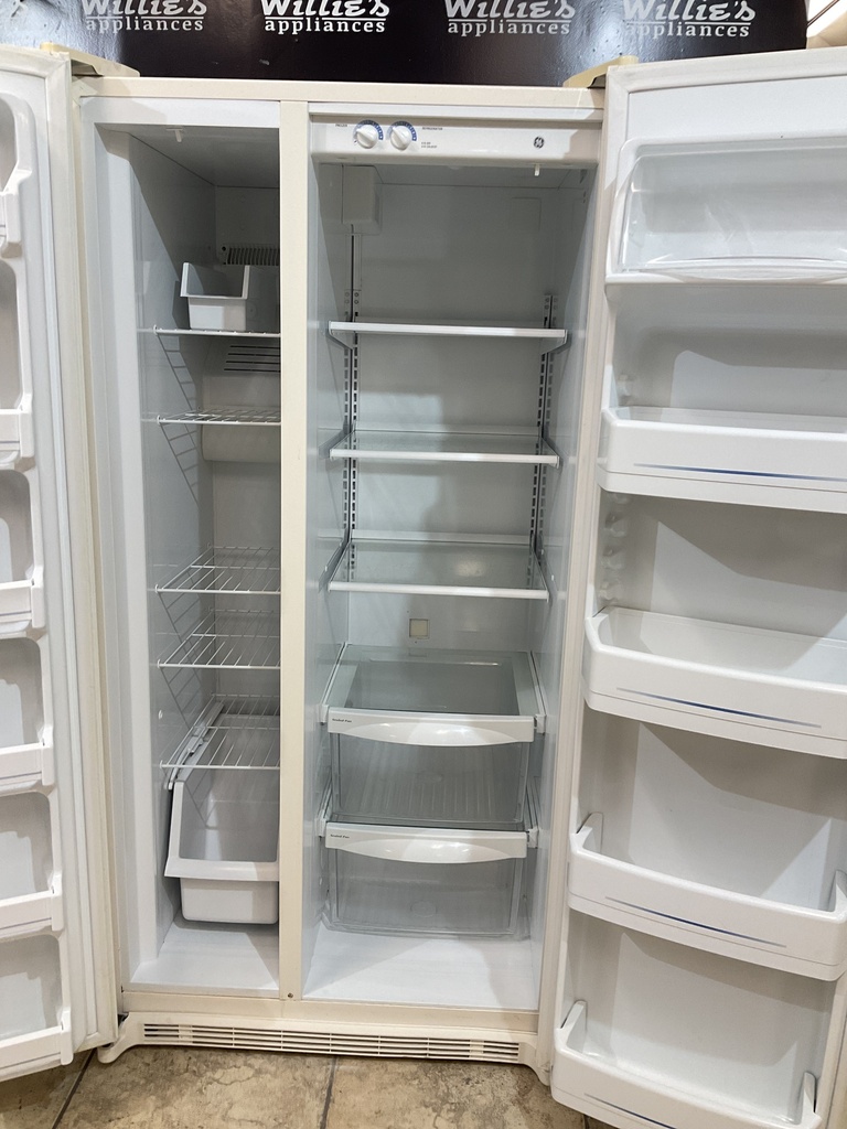 Ge Used Refrigerator Side by Side 34x67 1/2’ (Bisque) 
