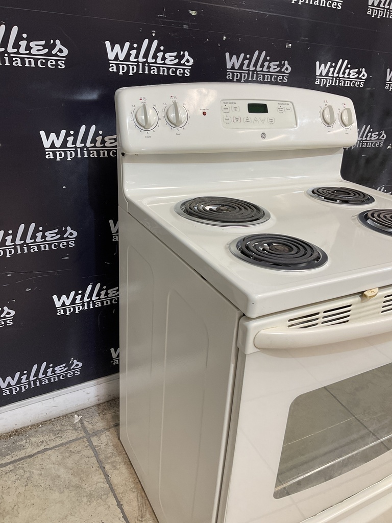 Ge Used Electric Stove 220volts (40/50 AMP) 30inches {no cord} (Bisque) 