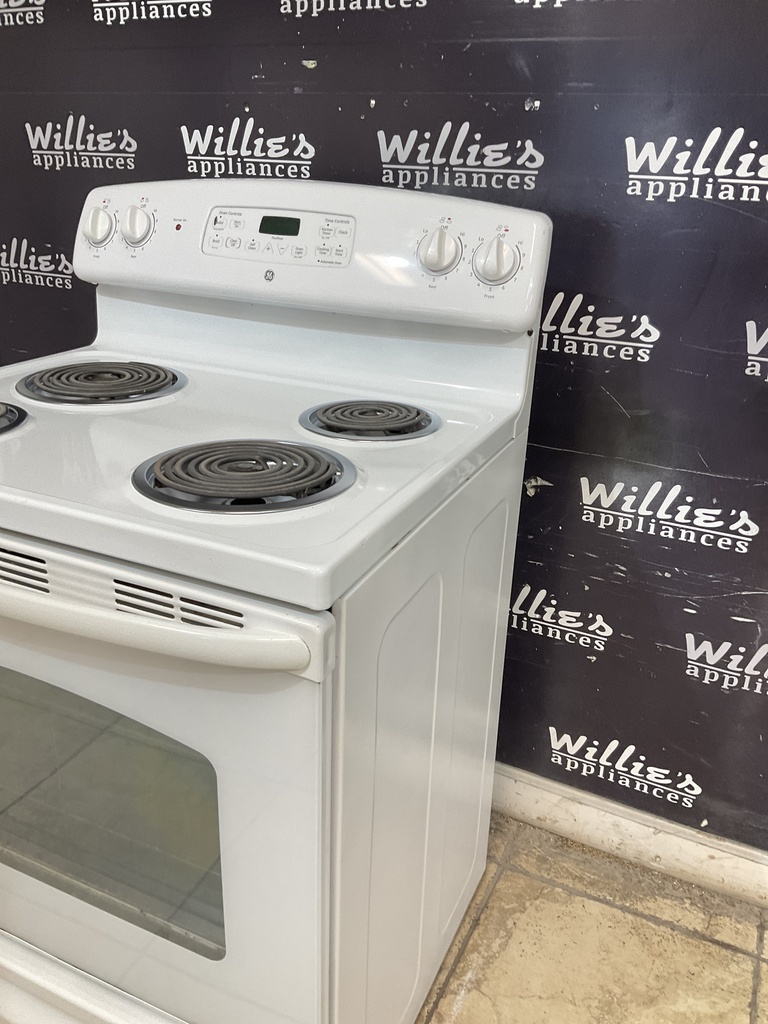 Ge Used Electric Stove 220volts (40/50 AMP) 30inches {no cord} (White) 