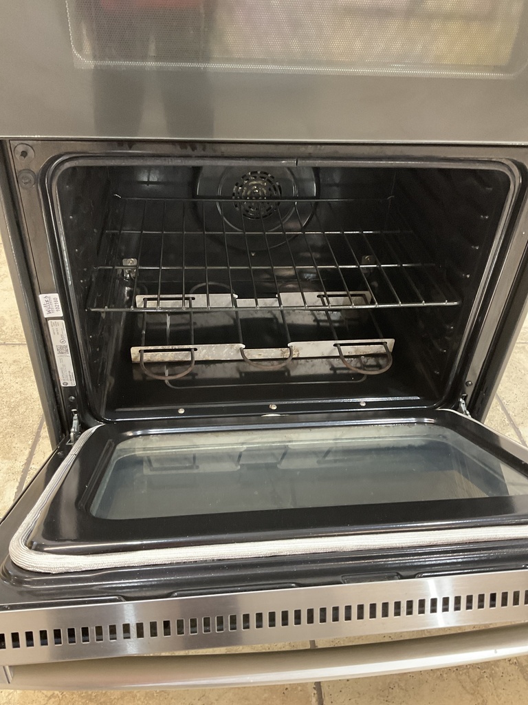 Ge Used Electric Stove Double Oven 220volts (40/50 AMP) 30inches {no cord} (Stainless steel) 
