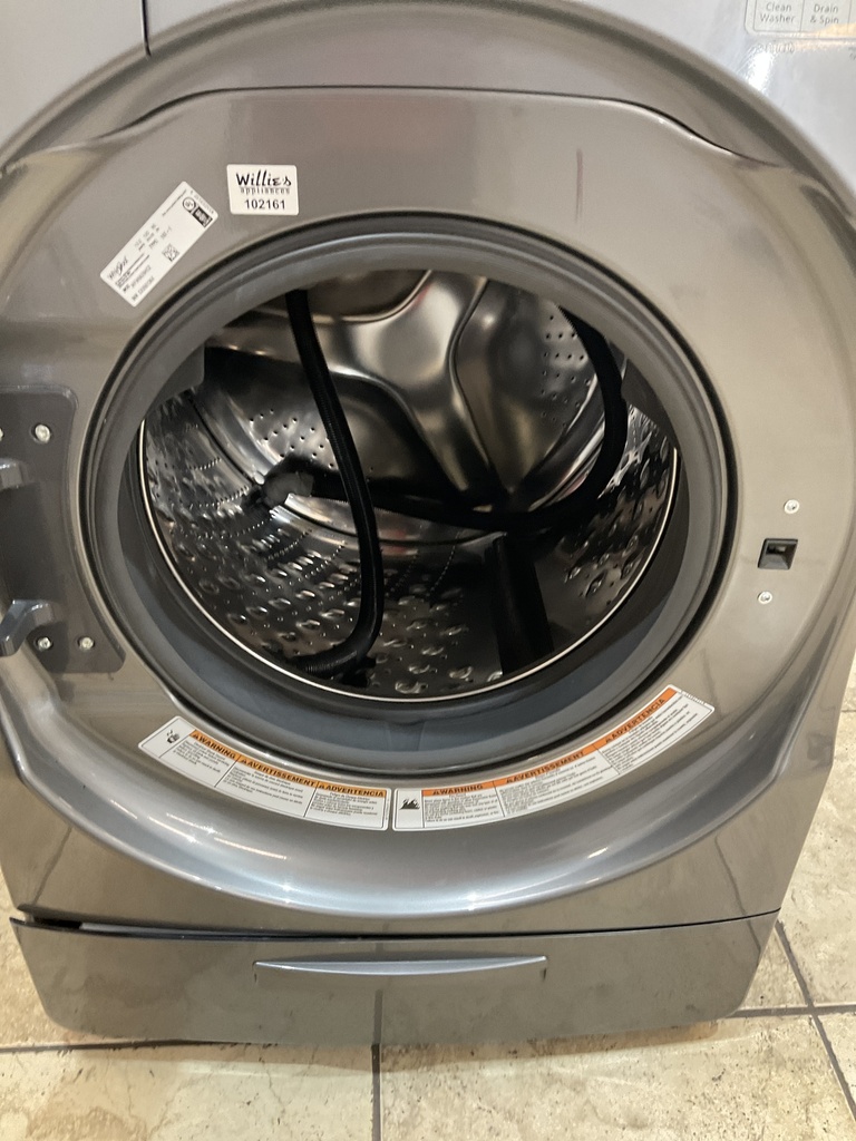 Whirlpool Used Washer Front-load 27inches (Grey) 