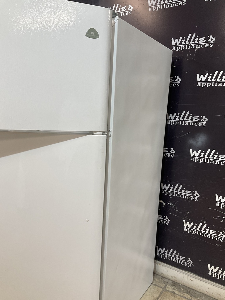 White Westinghouse Used Refrigerator Top and Bottom 30x65 1/2” (White) 
