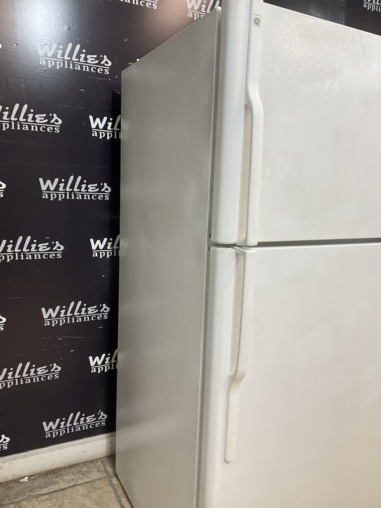 Ge Used Refrigerator Top and Bottom 30x66 1/2” (White) 