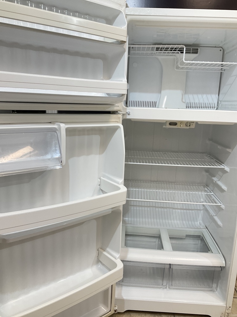 Ge Used Refrigerator Top and Bottom 28x64 1/2” (White) 